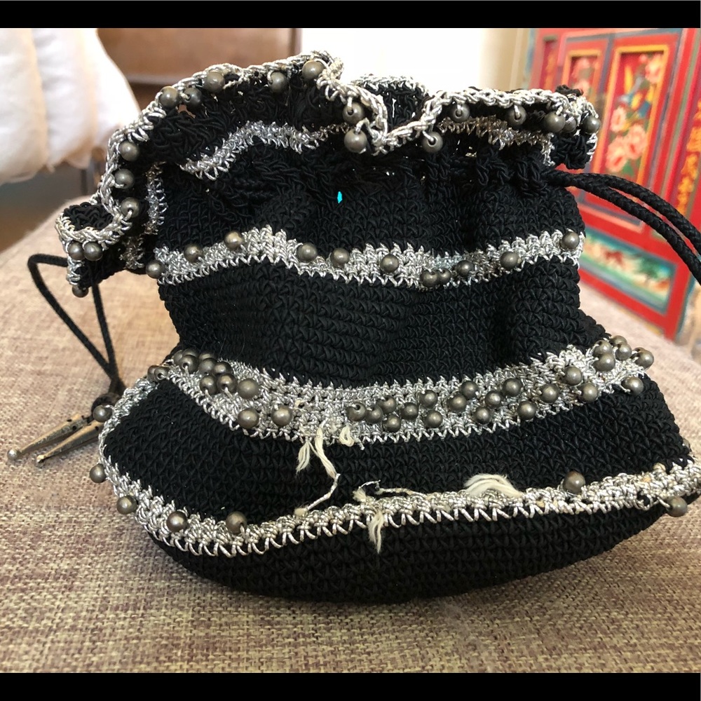 Vintage woven pearl bucket bag w drawstring handle